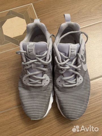 Кроссовки Nike