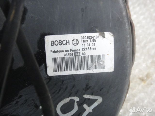 Вакуумник и гтц с бачком Peugeot 308 Citroen C4 Вакуумник и гтц с бачком Peugeot 308 Citroen C4