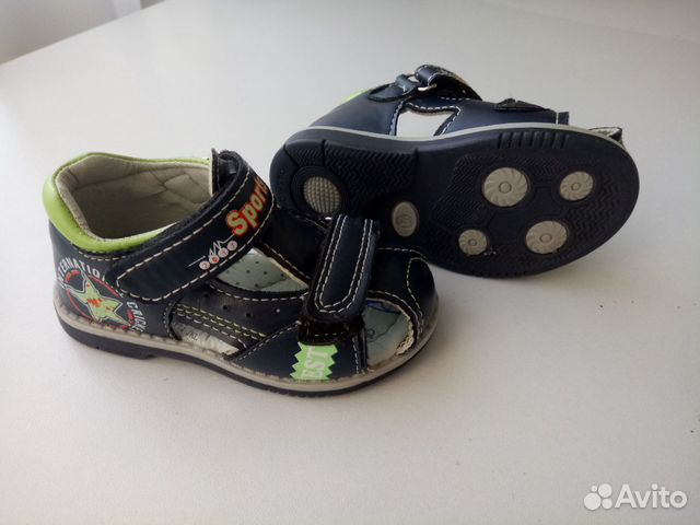 Сандалии на мальчика