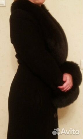 Пальто зимнее воротник/рукав песец 42-44р