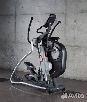 Эллиптический тренажёр AeroFit E500 / торга нет Эллиптический тренажёр AeroFit E500 / торга нет