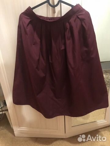 Юбка винного цвета Stradivarius размер S Юбка винного цвета Stradivarius размер S