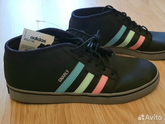 Кроссовки Adidas Seeley Mid Кроссовки Adidas Seeley Mid