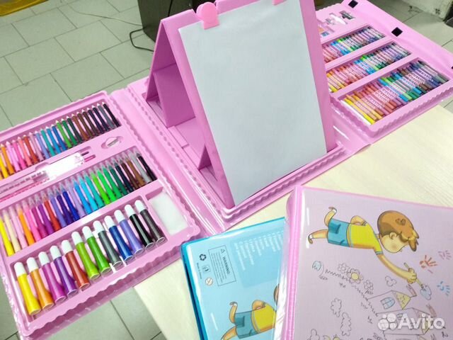 Набор для рисования с мольбертом 176 и 208 Премиум Набор для рисования с мольбертом 176 и 208 Премиум