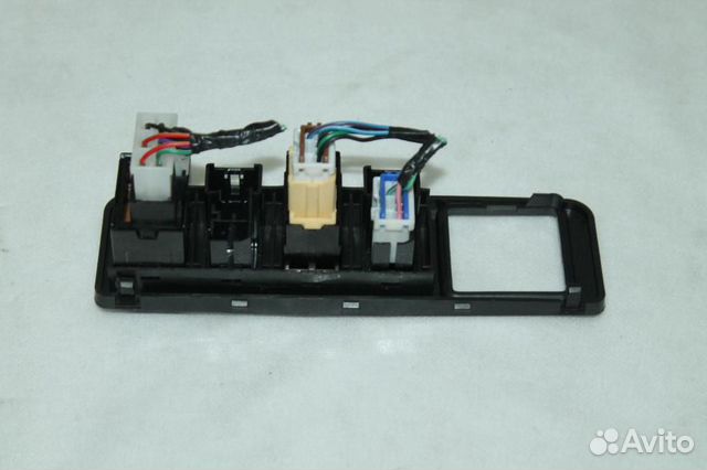 Блок кнопок Mitsubishi Pajero 3 Блок кнопок Mitsubishi Pajero 3