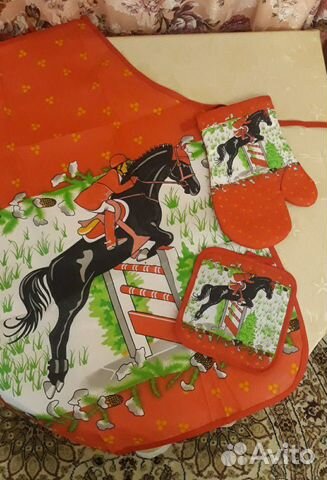 Новый набор: фартук, рукавица, прихватка