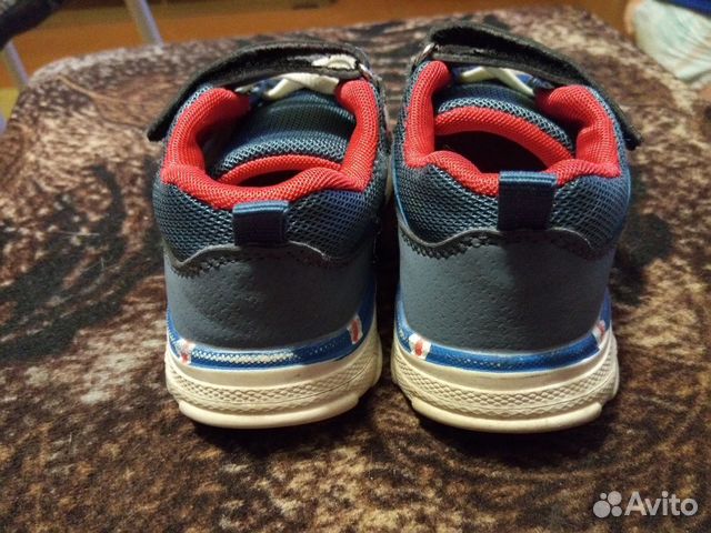 Кроссовки Кроссовки