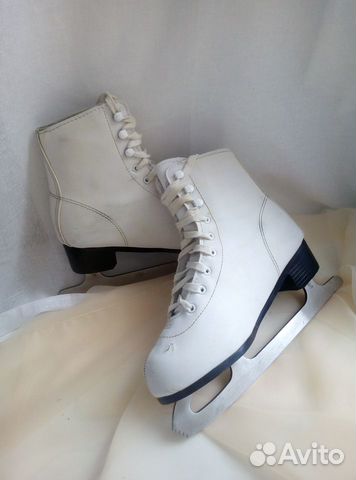 Продам коньки 38 размера