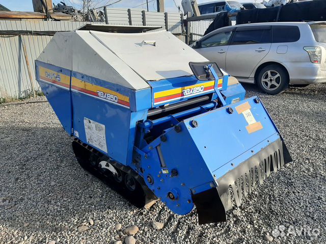 Самоходный Японский пресс-подборщик iseki RBX850