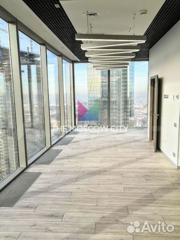 Офисное помещение, 704 м²