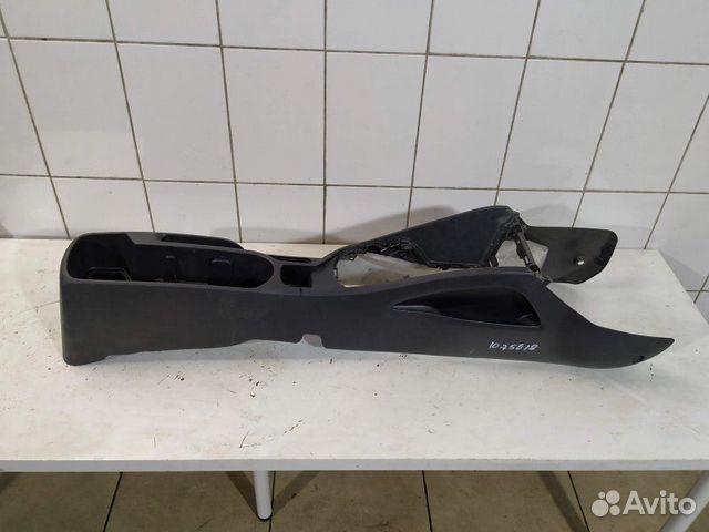 Центральная консоль 846114Y000WK Kia Rio 3 Центральная консоль 846114Y000WK Kia Rio 3