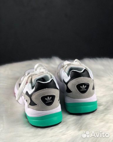 Кроссовки Adidas Falcon женские Кроссовки Adidas Falcon женские