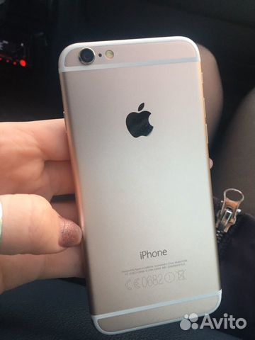 Телефон iPhone