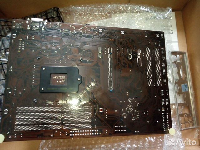 Материнская плата Asrock H55DE3 Материнская плата Asrock H55DE3