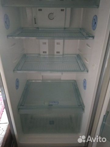 Холодильник SAMSUNG