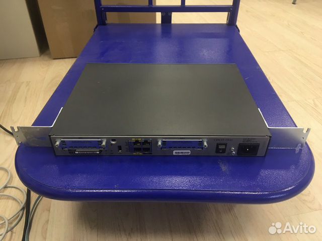 Маршрутизатор Cisco 1841 Маршрутизатор Cisco 1841