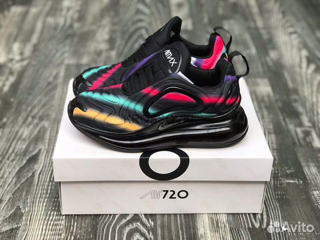 Кроссовки Nike Air Max 720 Кроссовки Nike Air Max 720