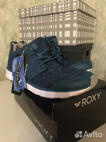 Кроссовки женские. Новые. Roxy Кроссовки женские. Новые. Roxy