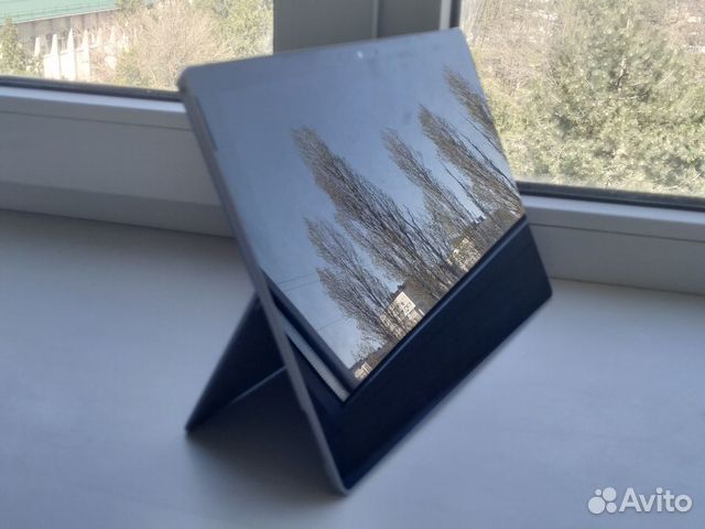 Microsoft Surface Pro 5 (i5/4/128)