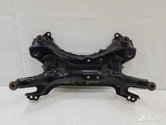 Подрамник передний Toyota Avensis T270 Подрамник передний Toyota Avensis T270