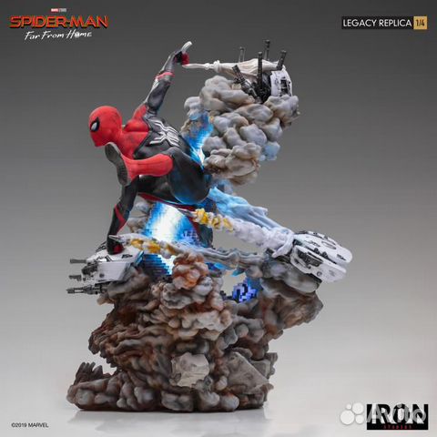 Статуя Spider-Man Far From Home Legacy Статуя Spider-Man Far From Home Legacy