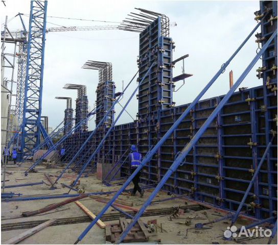 Опалубка стен на крупных щитах от завода