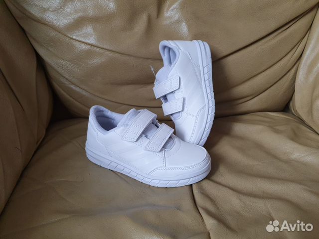Кроссовки Adidas новые детские 28, 29 и 30 р Кроссовки Adidas новые детские 28, 29 и 30 р