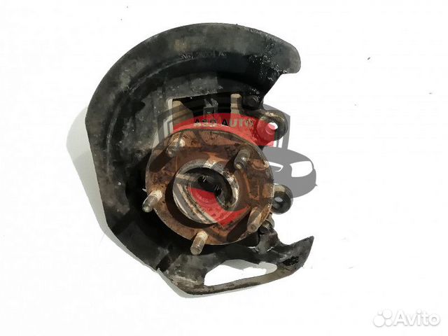 Кулак передний правый Mazda 3 BK
