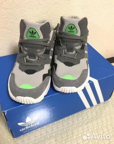 Кроссовки детские adidas р. 29 Кроссовки детские adidas р. 29