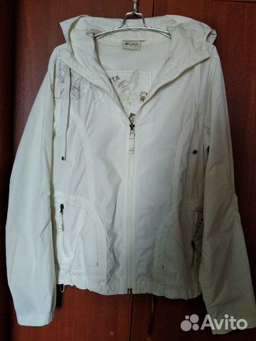 Комплектом : брюки,шорты,ветровка Комплектом : брюки,шорты,ветровка