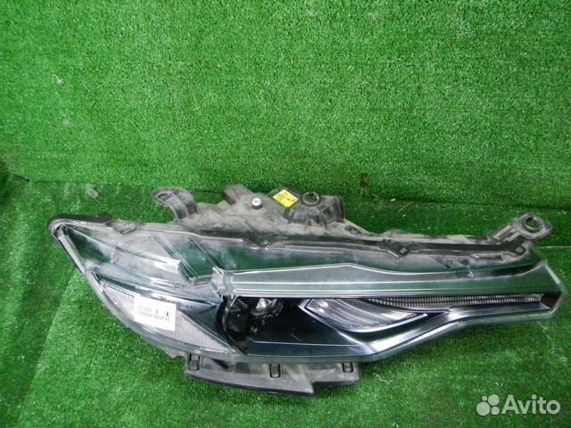 Фара правая Maserati Levante (2016-н.в.) LED M6700