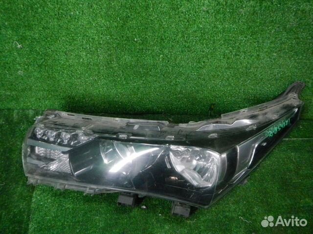 Фара левая Toyota Corolla E160 (2012-2016) галоген