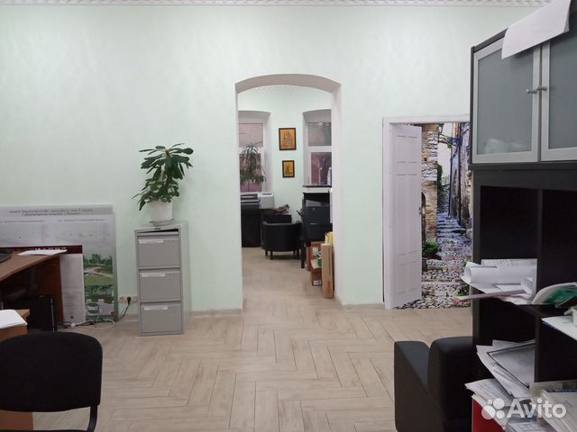 4-к квартира, 189 м², 2/2 эт.