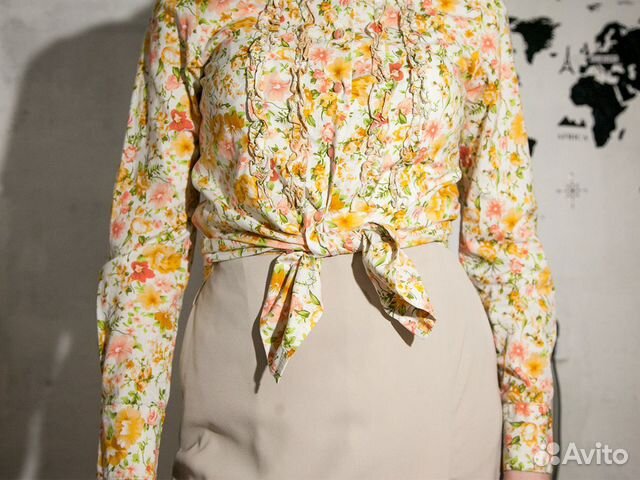 Рубашка яркая