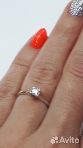 Золотое кольцо эпл 585 с бриллиантом 0,24 ct Золотое кольцо эпл 585 с бриллиантом 0,24 ct