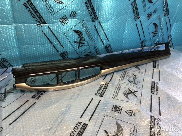 Накладка торпедо Lexus LX450D LX570 15-20