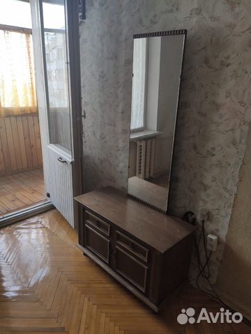 Продам мебель (трюмо, комод и буфет)