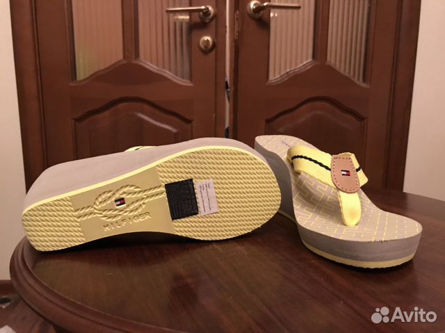 Шлепки Tommy Hilfiger Новые. Размер 37