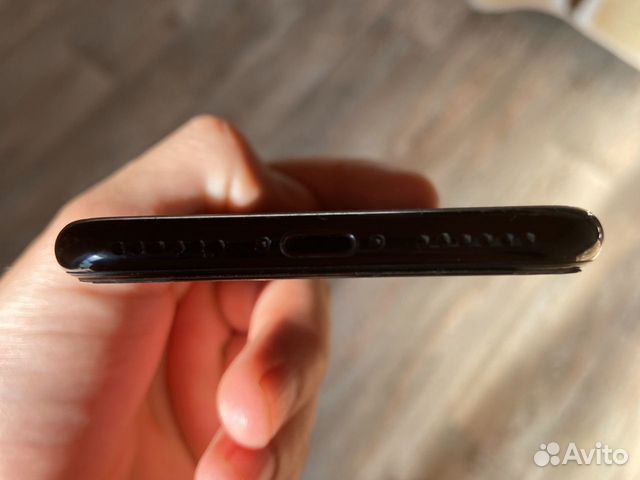 Телефон iPhone 7 Телефон iPhone 7