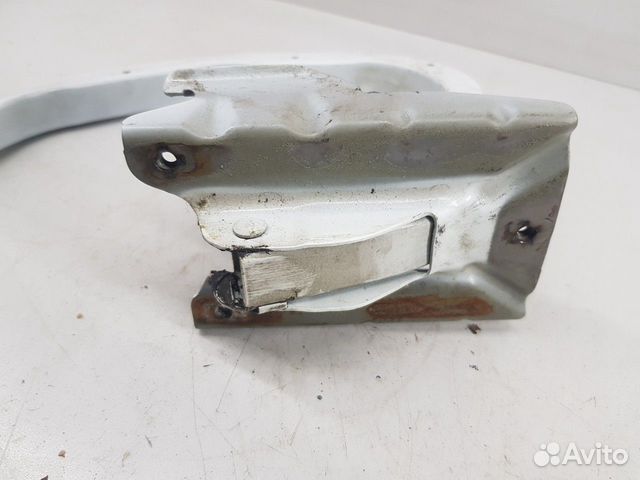Петля крышки багажника (правая) (Nissan Almera) Петля крышки багажника (правая) (Nissan Almera)