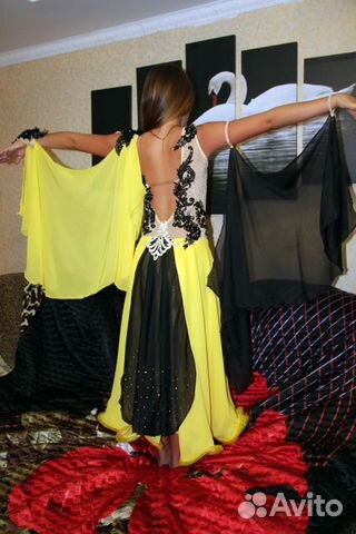 Платье для бальных танцев