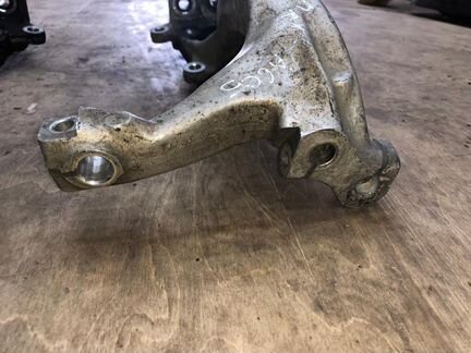 Поворотный кулак Ауди А6С6 allroad