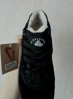 Кроссовки утепленные Новые