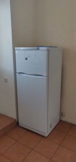 Холодильник Indesit ST14510