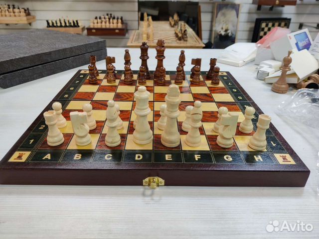 Шахматы из дерева