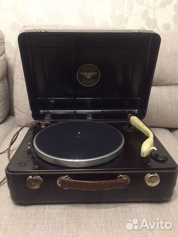 Проигрыватель пластинок СССР