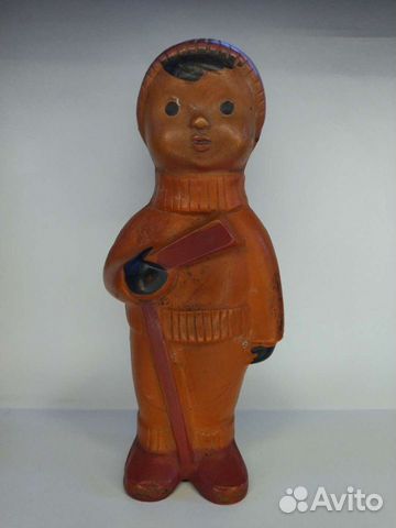 Игрушка резиновая Хоккеист-мальчик с клюшкой СССР