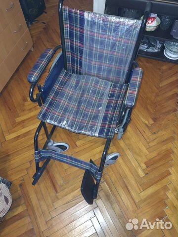 Инвалидная коляска почти новая
