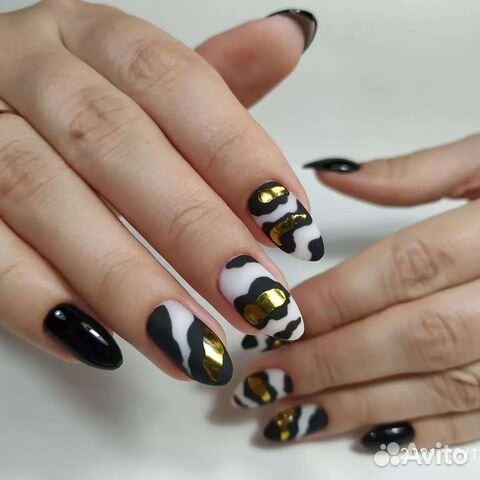 Маникюр педикюр