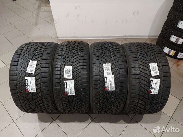 Yokohama BluEarth Winter V905 325/30 R21 и 285/35 R21